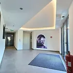 Attica Residences, Lausanne Апарт-отель