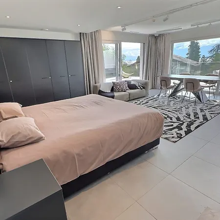 Ξενοδοχείο με διαμερίσματα Attica Residences, Lausanne 4*